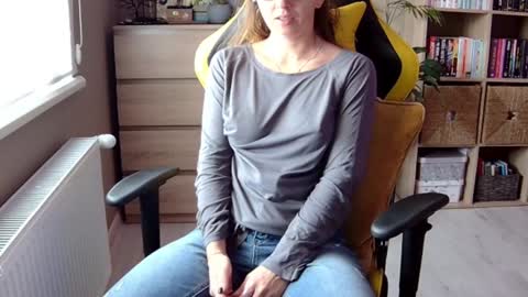 Melissa   online show from 12/19/24, 09:40