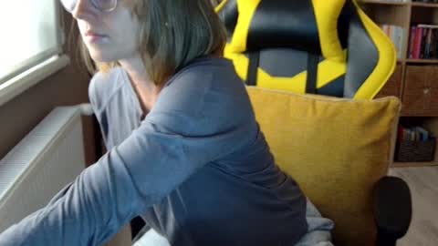 Melissa   online show from 02/02/25, 02:56