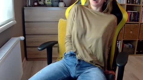 Melissa   online show from 02/05/25, 04:36