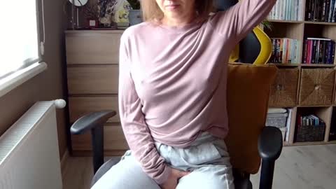 Melissa   online show from 02/06/25, 09:43