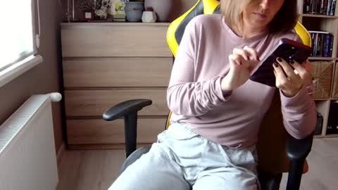 Melissa   online show from 02/06/25, 01:21