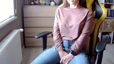 Melissa   online show from 02/08/25, 08:52