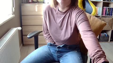 Melissa   online show from 02/08/25, 01:22