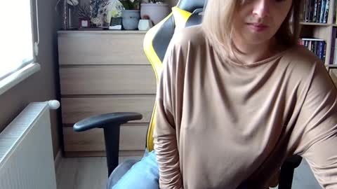Melissa   online show from 02/09/25, 11:14