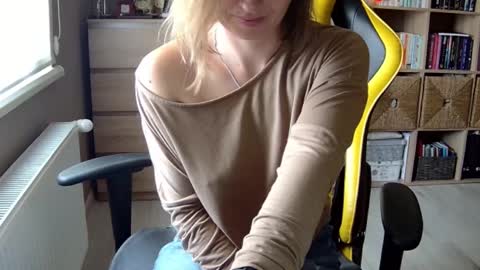 Melissa   online show from 02/14/25, 11:10