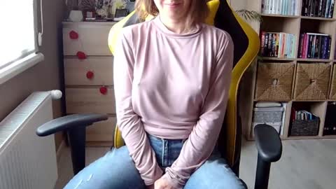 Melissa   online show from 02/15/25, 10:00