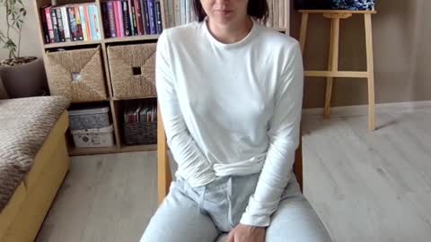 Melissa   online show from 09/25/25, 08:51