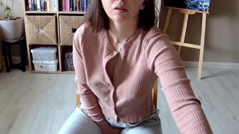 Melissa   online show from 10/07/25, 06:54