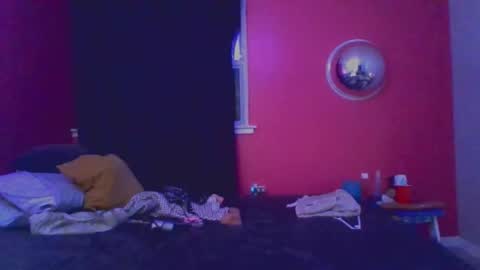 Snapshot of erotica_angel chatting on 11/30/25, 12:25 Nikki Erotica online show from 11/30/25, 12:25