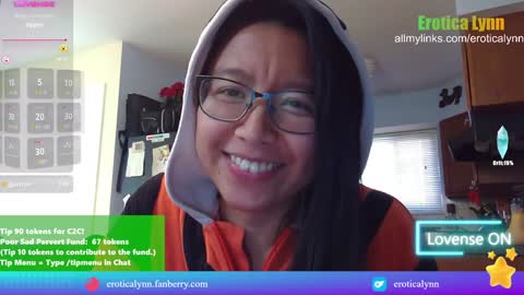 Snapshot of eroticalynn chatting on 12/03/24, 08:28 Lynn online show from 12/03/24, 08:28