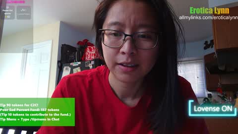 Snapshot of eroticalynn chatting on 01/29/25, 08:46 Lynn online show from 01/29/25, 08:46