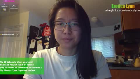 Snapshot of eroticalynn chatting on 02/11/25, 06:55 Lynn online show from 02/11/25, 06:55