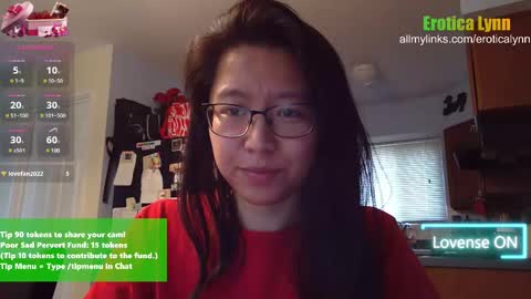 Snapshot of eroticalynn chatting on 02/14/25, 07:23 Lynn online show from 02/14/25, 07:23