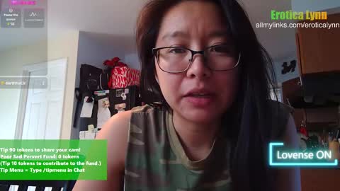 Snapshot of eroticalynn chatting on 02/21/25, 07:32 Lynn online show from 02/21/25, 07:32