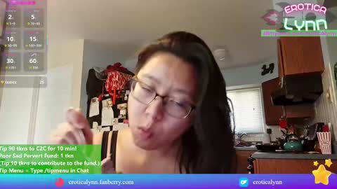 Snapshot of eroticalynn chatting on 09/26/25, 06:56 Lynn online show from 09/26/25, 06:56