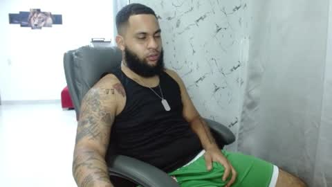 Snapshot of eroticoblack chatting on 05/19/26, 04:19 Eroticoblack online show from 05/19/26, 04:19