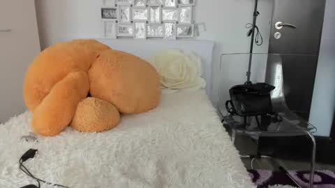 eroticsensualkitty4u online show from 02/26/25, 11:30