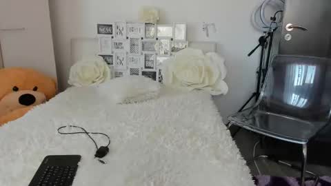 eroticsensualkitty4u online show from 10/13/25, 07:30