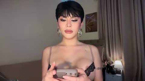 Snapshot of erotictsmonica chatting on 07/18/26, 04:55 monica online show from 07/18/26, 04:55