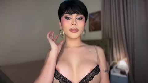 Snapshot of erotictsmonica chatting on 07/28/26, 01:21 monica online show from 07/28/26, 01:21