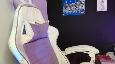 Snapshot of erotiicalexa chatting on 09/19/25, 08:20 Alexa online show from 09/19/25, 08:20