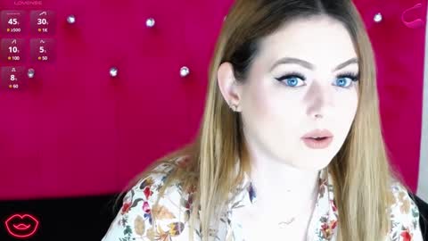 Snapshot of erryka chatting on 01/30/25, 05:19 Erika online show from 01/30/25, 05:19