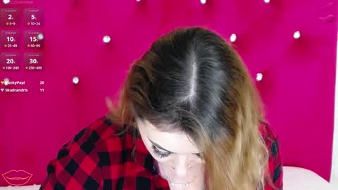 Snapshot of erryka chatting on 02/05/25, 08:11 Erika online show from 02/05/25, 08:11