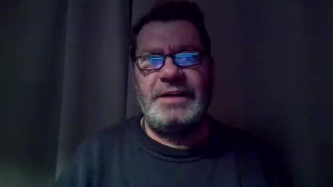 Snapshot of erwin1966 chatting on 01/05/25, 09:25 Erwins room welcome sound on online show from 01/05/25, 09:25