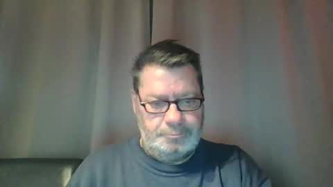 Snapshot of erwin1966 chatting on 01/06/25, 12:27 Erwins room welcome sound on online show from 01/06/25, 12:27