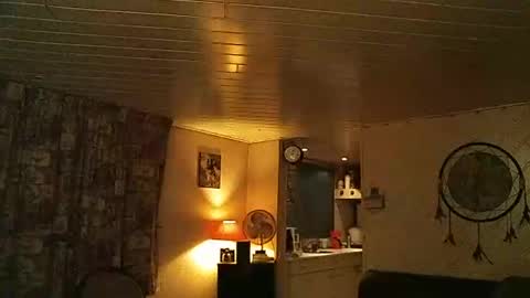 Snapshot of erwin1966 chatting on 01/26/25, 11:08 Erwins room welcome sound on online show from 01/26/25, 11:08