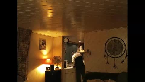 Snapshot of erwin1966 chatting on 02/09/25, 08:34 Erwins room welcome sound on online show from 02/09/25, 08:34