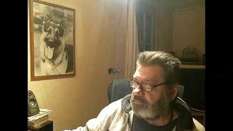 Snapshot of erwin1966 chatting on 02/19/25, 11:04 Erwins room welcome sound on online show from 02/19/25, 11:04