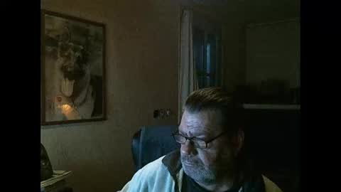 Snapshot of erwin1966 chatting on 03/09/25, 06:00 Erwins room welcome sound on online show from 03/09/25, 06:00