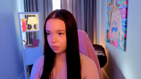 Snapshot of erynel chatting on 06/22/26, 01:41 Silvia online show from 06/22/26, 01:41
