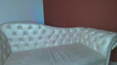 Eryx online show from 09/18/25, 02:52