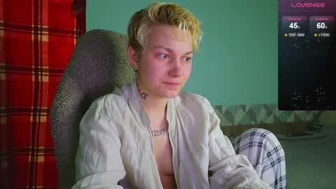 esajukyy online show from 12/19/24, 02:57