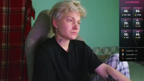 esajukyy online show from 12/30/24, 01:03