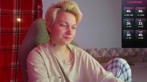 esajukyy online show from 01/24/25, 03:45