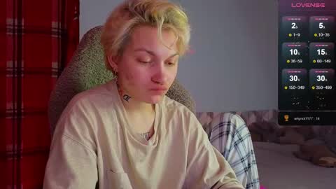 esajukyy online show from 02/10/25, 01:44