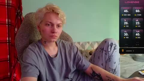 esajukyy online show from 02/20/25, 09:55