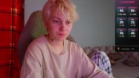 esajukyy online show from 02/21/25, 04:26