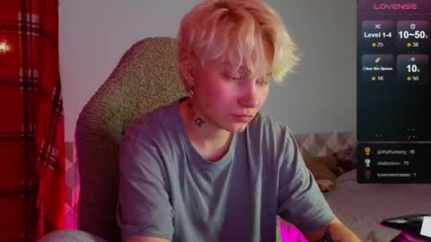 esajukyy online show from 02/28/25, 04:53