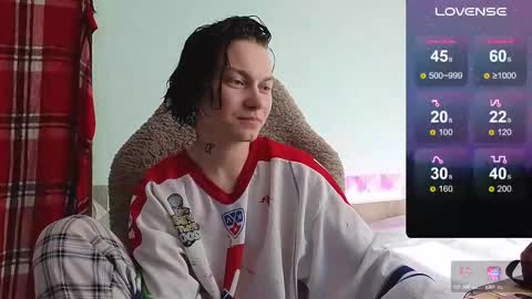 esajukyy online show from 09/17/25, 08:38