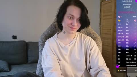 esajukyy online show from 03/05/26, 08:32