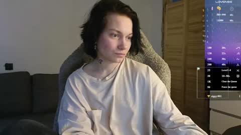 Snapshot of esajukyy chatting on 03/06/26, 11:17 esajukyy online show from 03/06/26, 11:17