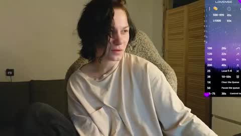 Snapshot of esajukyy chatting on 03/12/26, 12:33 esajukyy online show from 03/12/26, 12:33