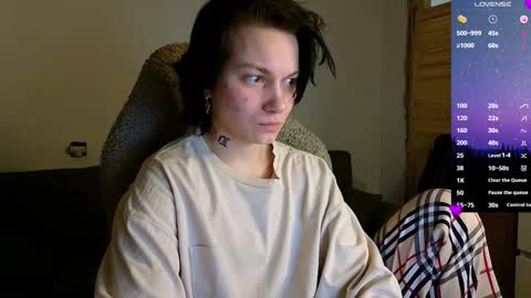 Snapshot of esajukyy chatting on 03/18/26, 03:04 esajukyy online show from 03/18/26, 03:04