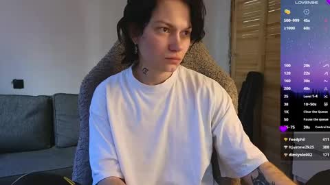 Snapshot of esajukyy chatting on 04/01/26, 08:04 esajukyy online show from 04/01/26, 08:04