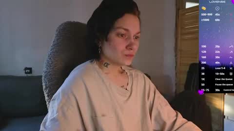 Snapshot of esajukyy chatting on 04/08/26, 01:05 esajukyy online show from 04/08/26, 01:05