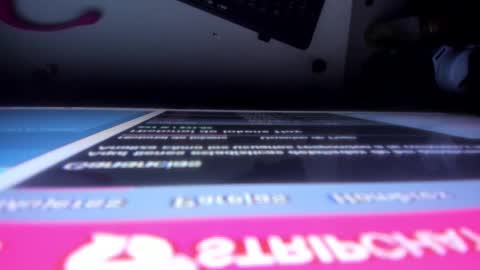 Snapshot of escarleth__ chatting on 02/14/25, 11:31 Escarlet online show from 02/14/25, 11:31